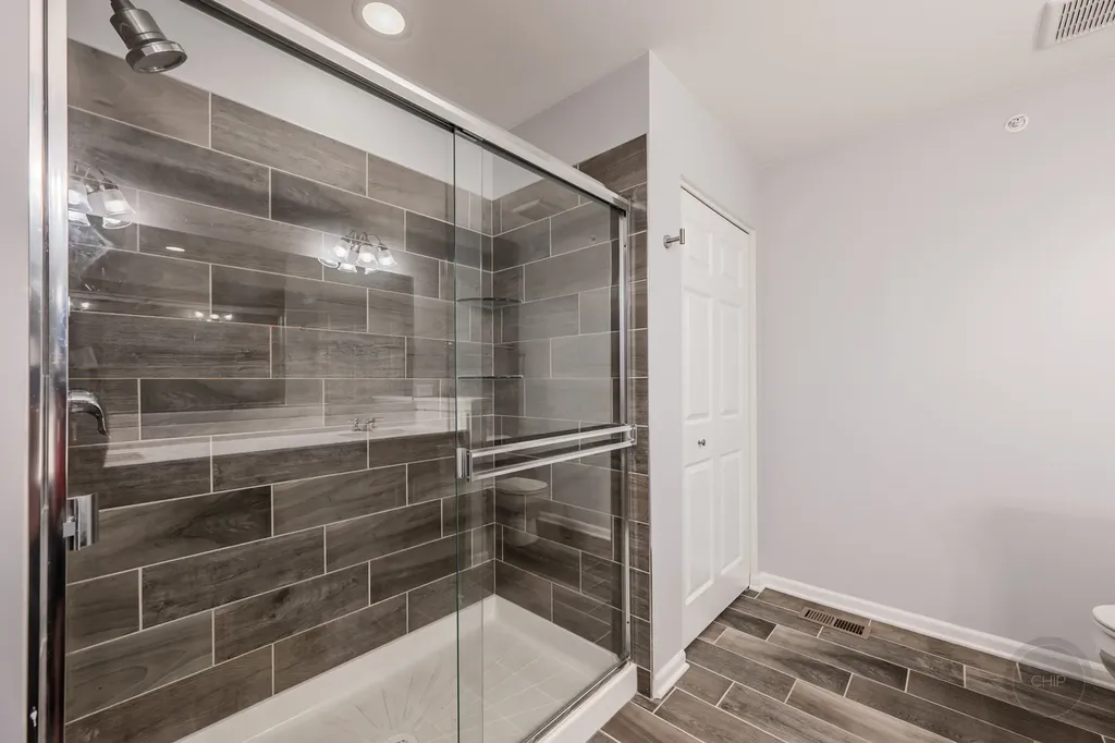 2515 Huntleigh Lane Woodridge IL 60517