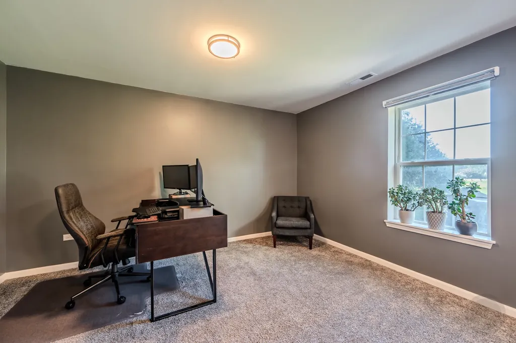 2515 Huntleigh Lane Woodridge IL 60517
