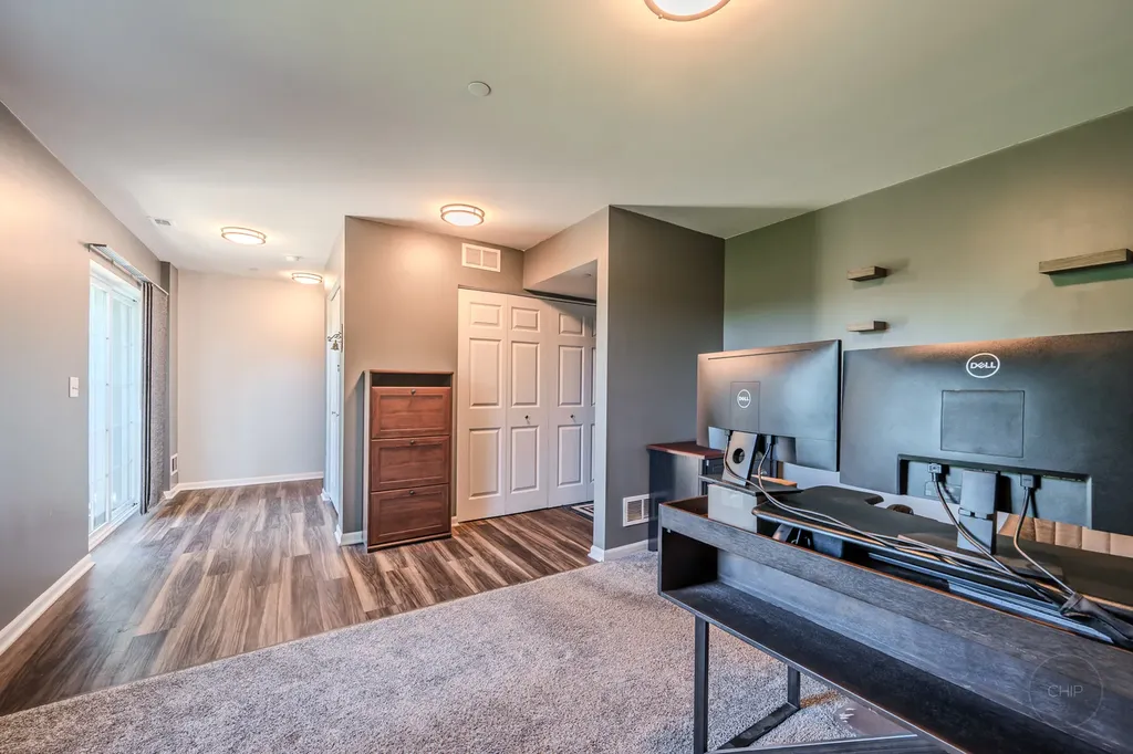 2515 Huntleigh Lane Woodridge IL 60517
