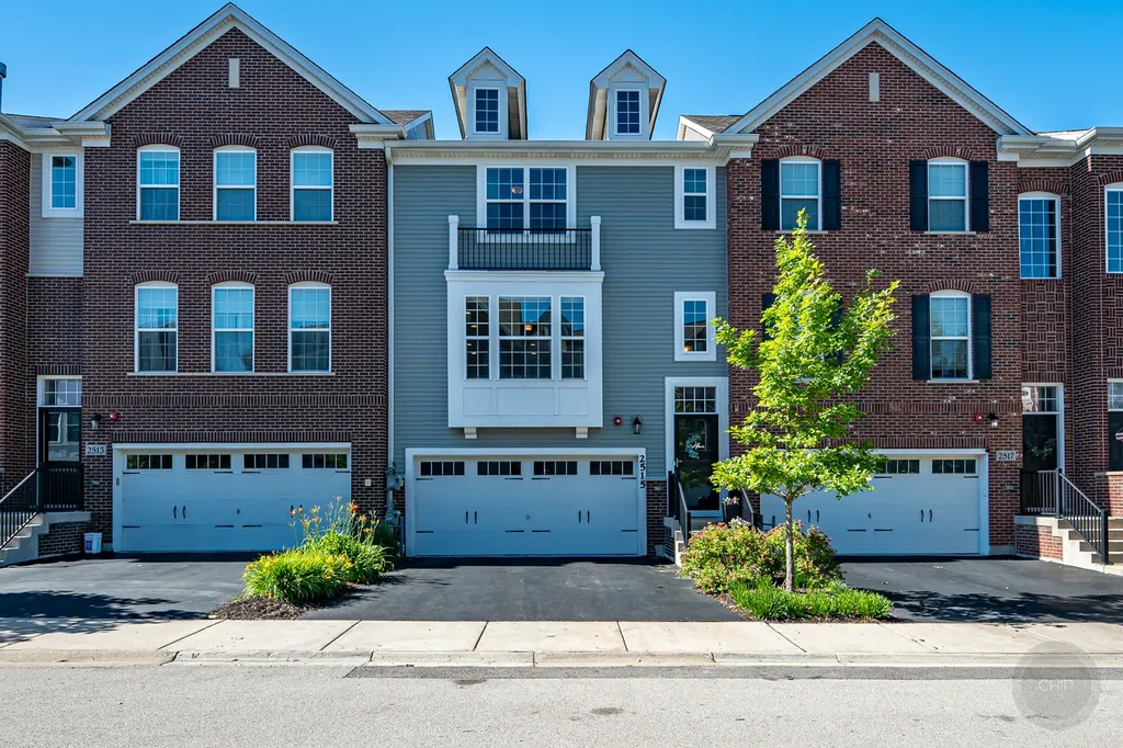 2515 Huntleigh Lane Woodridge IL 60517