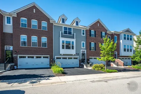 2515 Huntleigh Lane Woodridge IL 60517