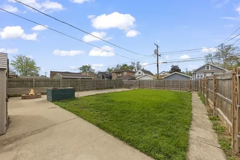 1926 South 16th Avenue Broadview IL 60155