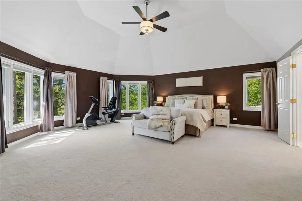 203 Crooked Tree Court Naperville IL 60565