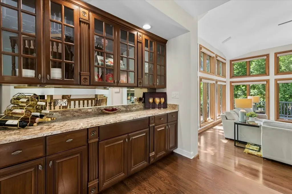 203 Crooked Tree Court Naperville IL 60565