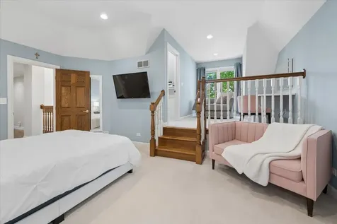 203 Crooked Tree Court Naperville IL 60565
