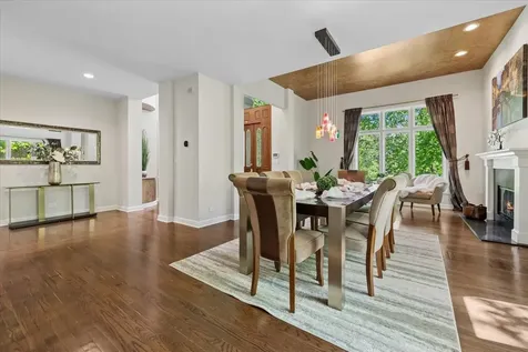 203 Crooked Tree Court Naperville IL 60565