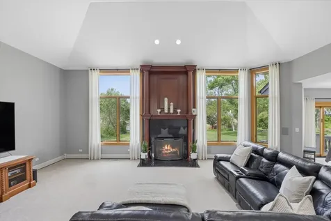 13175 Da Vinci Street Lemont IL 60439