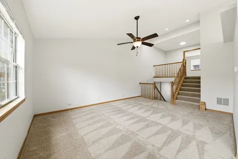 615 Buckskin Lane Carpentersville IL 60110