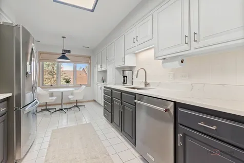 1000 Deerfield Road Highland Park IL 60035