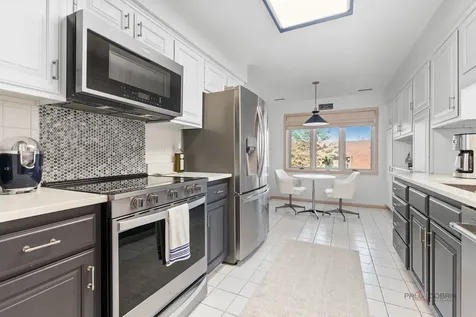 1000 Deerfield Road Highland Park IL 60035