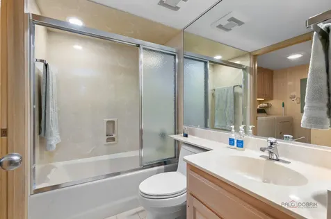1000 Deerfield Road Highland Park IL 60035