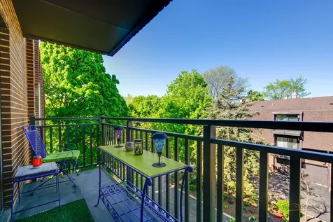 1000 Deerfield Road Highland Park IL 60035