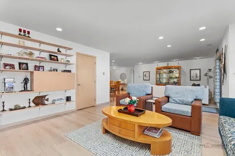 1000 Deerfield Road Highland Park IL 60035