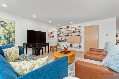 1000 Deerfield Road Highland Park IL 60035