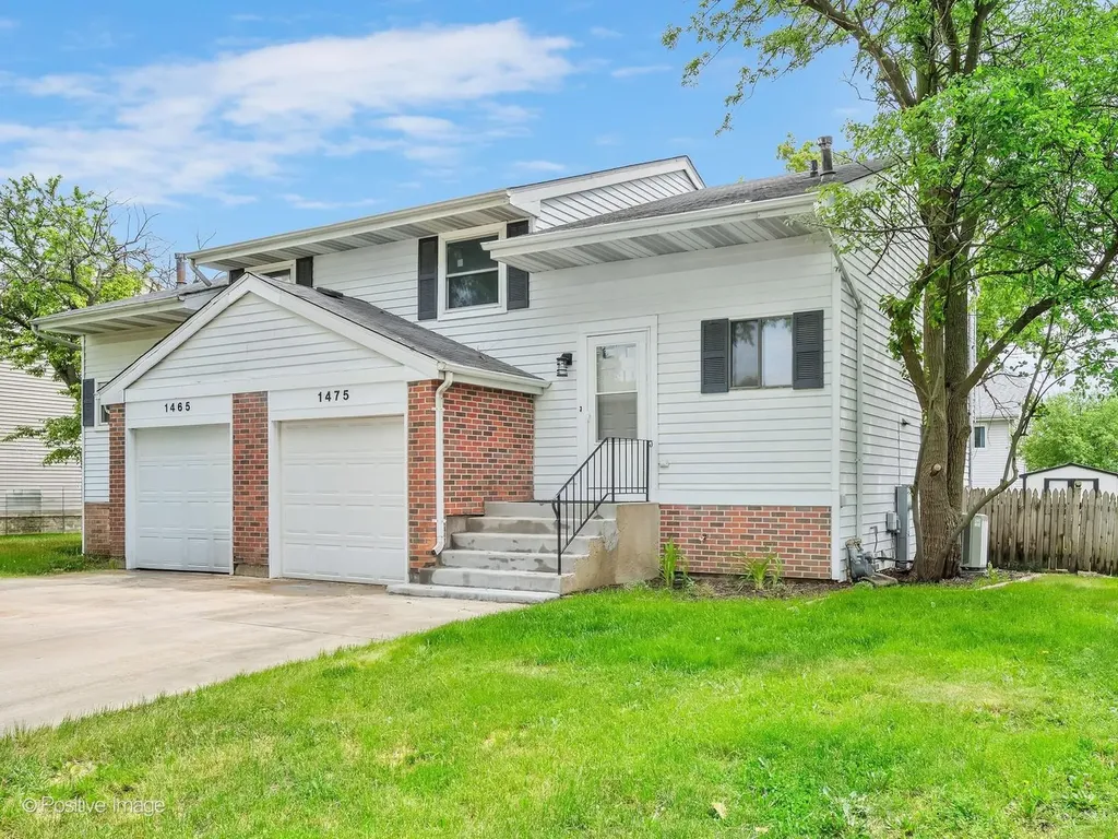 1475 Merrimac Lane Hanover Park IL 60133
