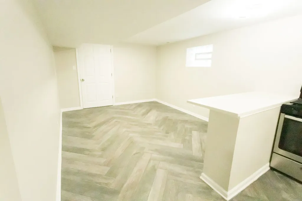 2252 West 71st Street Chicago IL 60636