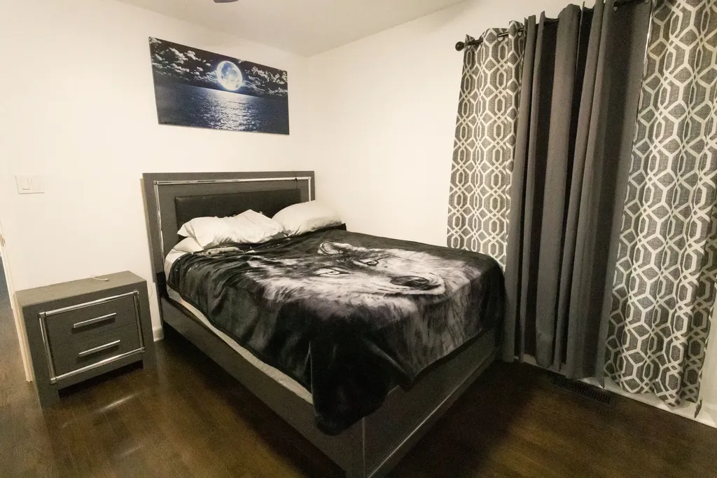 2252 West 71st Street Chicago IL 60636