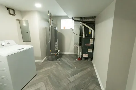 2252 West 71st Street Chicago IL 60636