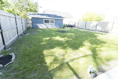 2252 West 71st Street Chicago IL 60636