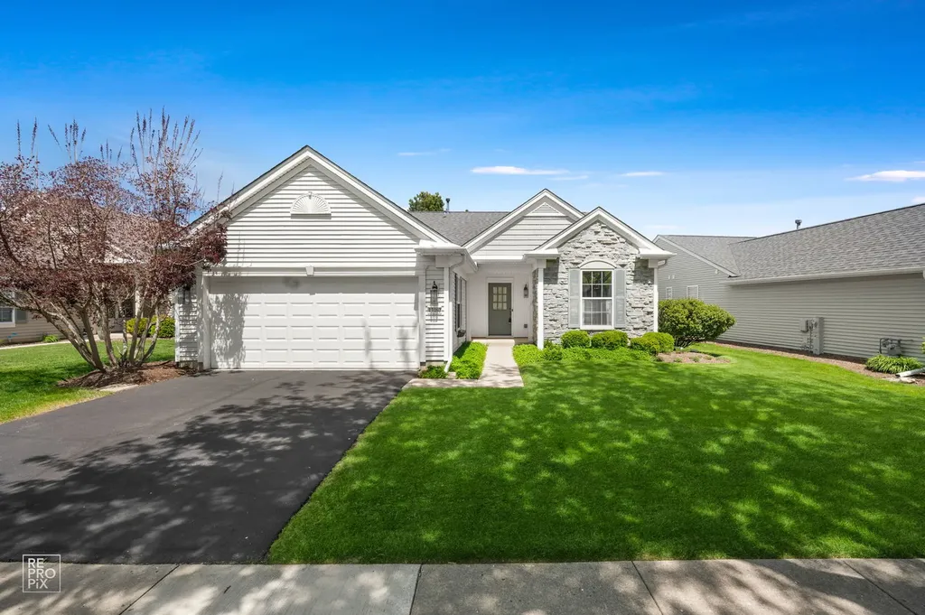 13462 Dearborn Trail Huntley IL 60142