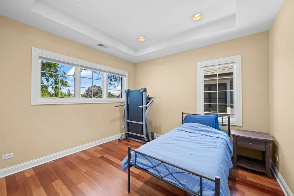 1105 Austin Avenue Park Ridge IL 60068