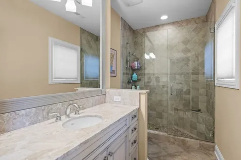 1105 Austin Avenue Park Ridge IL 60068