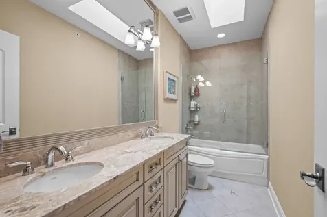1105 Austin Avenue Park Ridge IL 60068