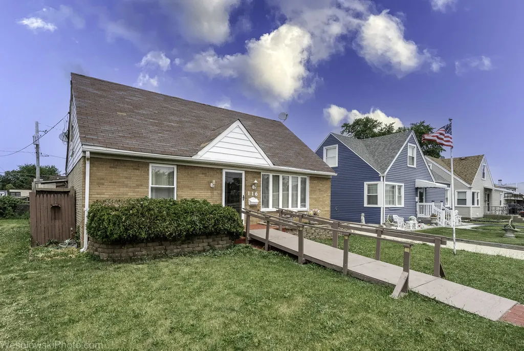116 East North Avenue Northlake IL 60164