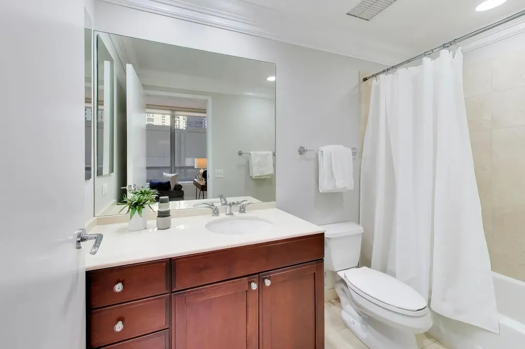 600 North Lake Shore Drive Chicago IL 60611