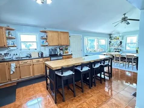 3935 Birchwood Avenue Skokie IL 60077