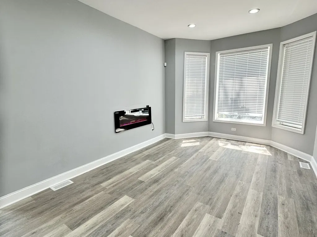 2720 West Harrison Street Chicago IL 60612