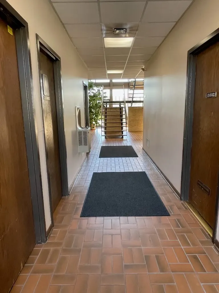 1835 Dixie Highway Flossmoor IL 60422