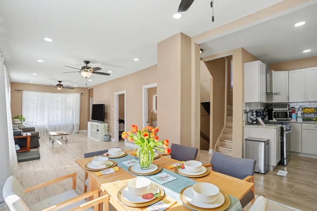 11315 South Stewart Avenue Chicago IL 60628