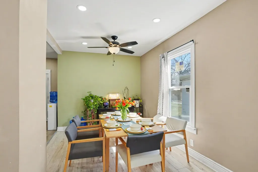 11315 South Stewart Avenue Chicago IL 60628