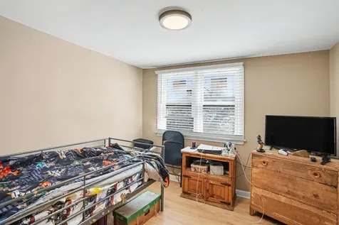 11315 South Stewart Avenue Chicago IL 60628