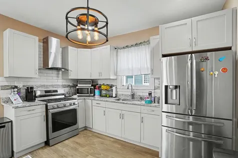 11315 South Stewart Avenue Chicago IL 60628