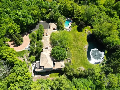 55 South Wynstone Drive S North Barrington IL 60010