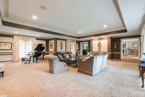55 South Wynstone Drive S North Barrington IL 60010