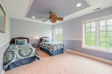 55 South Wynstone Drive S North Barrington IL 60010