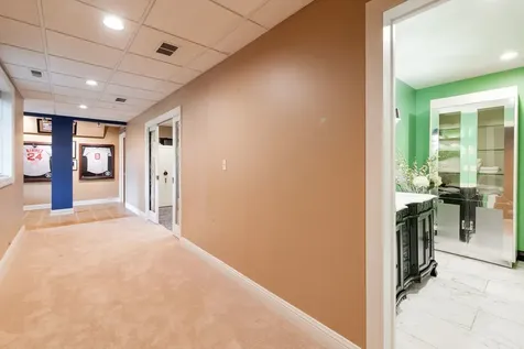 55 South Wynstone Drive S North Barrington IL 60010