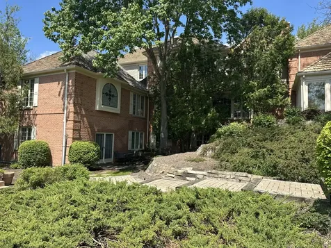 55 South Wynstone Drive S North Barrington IL 60010