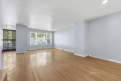 7843 South Yates Boulevard Chicago IL 60649