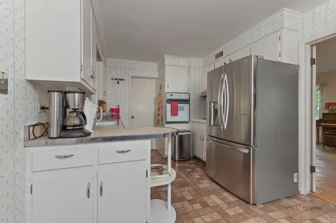 214 Washington Circle Lake Forest IL 60045
