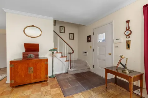 214 Washington Circle Lake Forest IL 60045