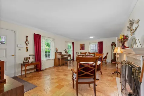 214 Washington Circle Lake Forest IL 60045