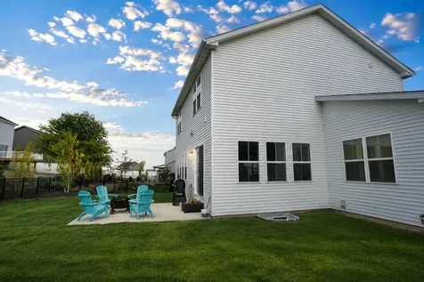 5208 Finlen Lane Bloomington IL 61705