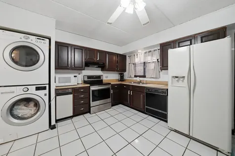 966 North Rohlwing Road Addison IL 60101