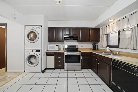 966 North Rohlwing Road Addison IL 60101