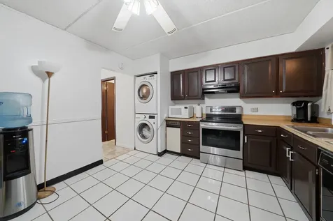 966 North Rohlwing Road Addison IL 60101