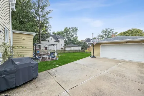 320 North Stone Avenue La Grange Park IL 60526